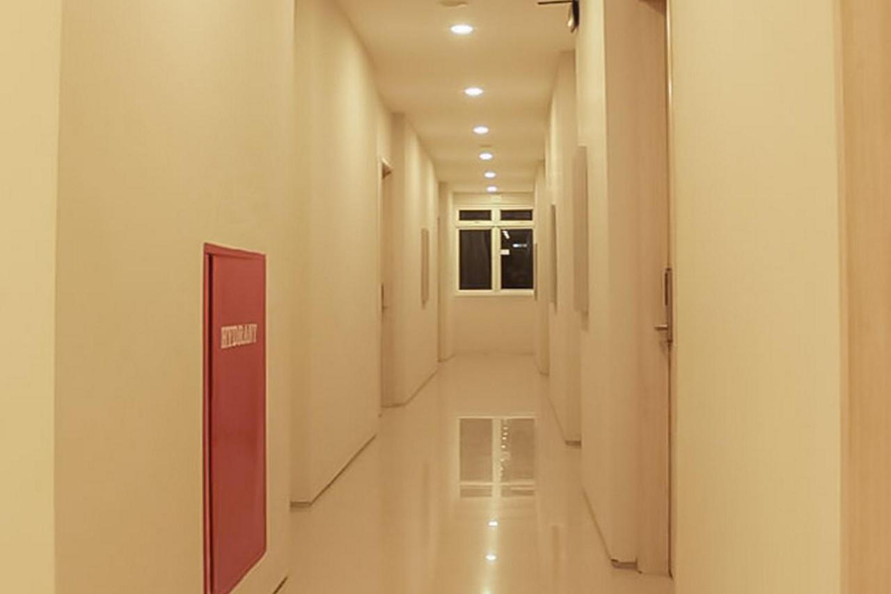 Hotel Mutiara Mitra Reddoorz Padang Sidempuan Ngoại thất bức ảnh