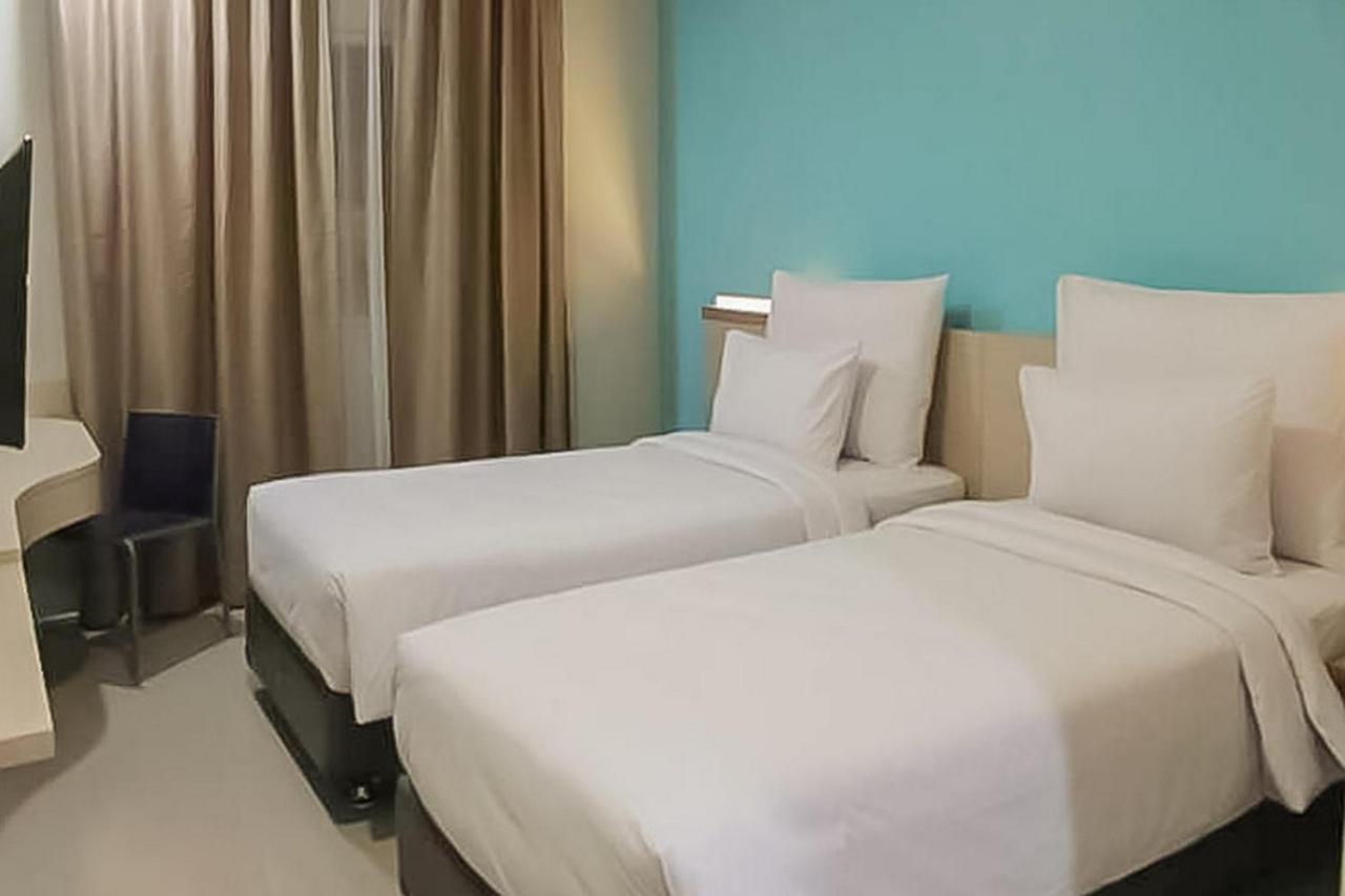 Hotel Mutiara Mitra Reddoorz Padang Sidempuan Ngoại thất bức ảnh