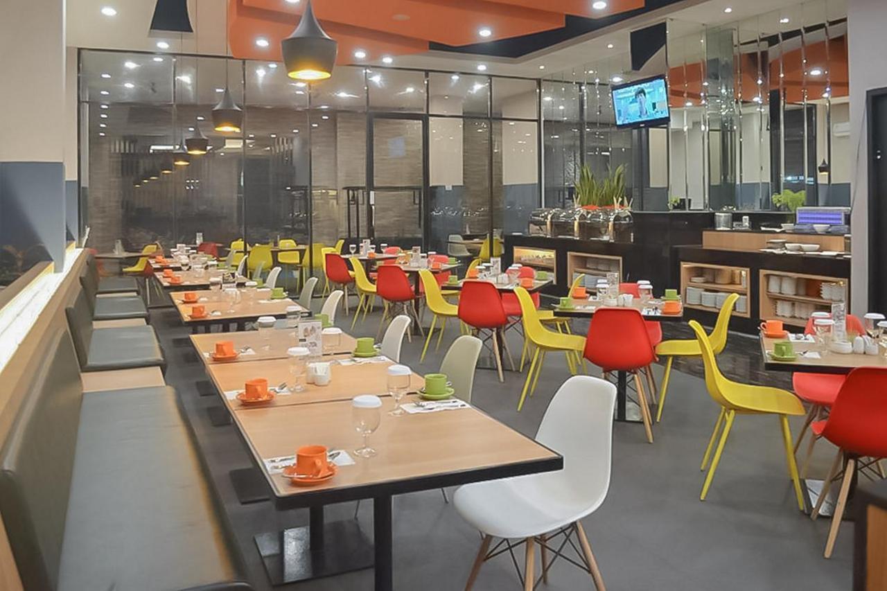 Hotel Mutiara Mitra Reddoorz Padang Sidempuan Ngoại thất bức ảnh