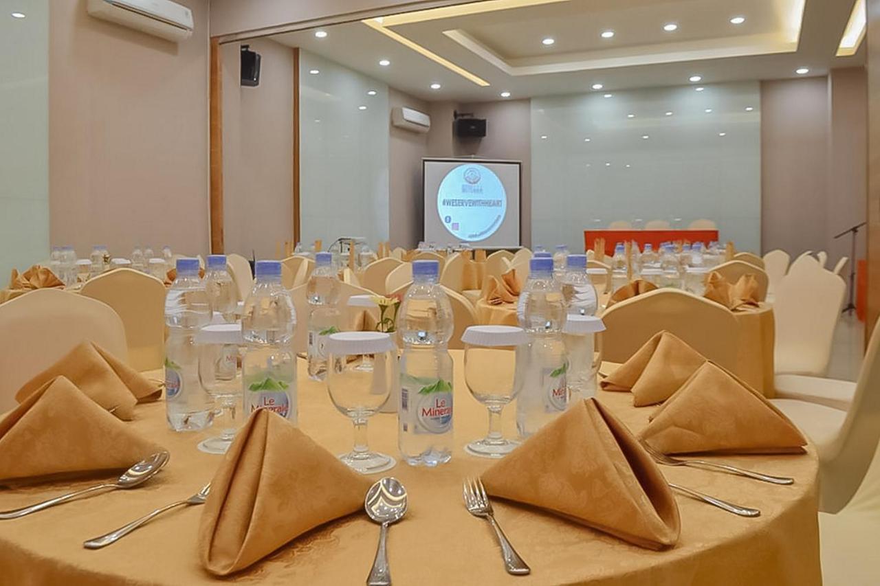Hotel Mutiara Mitra Reddoorz Padang Sidempuan Ngoại thất bức ảnh
